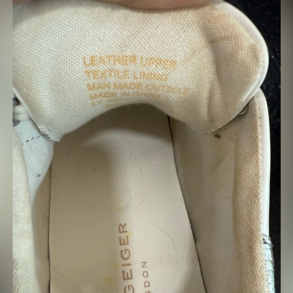 KURT GEIGER LONDON White Leather Sneakers w Studs & Brass Eagle Head  39 - Picture 8 of 10